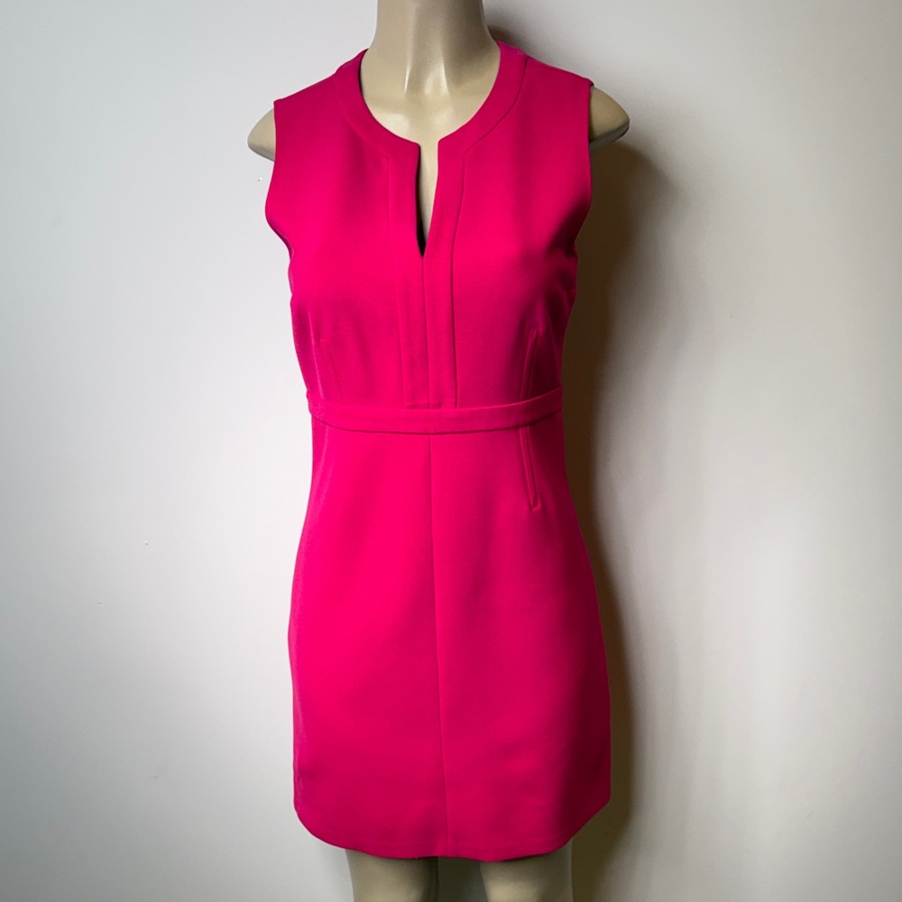 Diane Von Furstenberg Vibrant Hot Pink Sleeveless Shift Dress